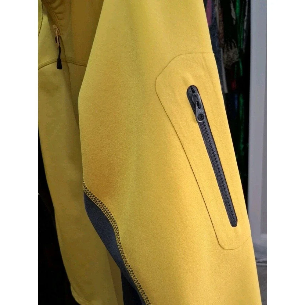 Outdoor Performance 1/2 Zip Colorblock Pullover Jacket North Face Yellow Gray M